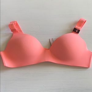 t-shirt bra